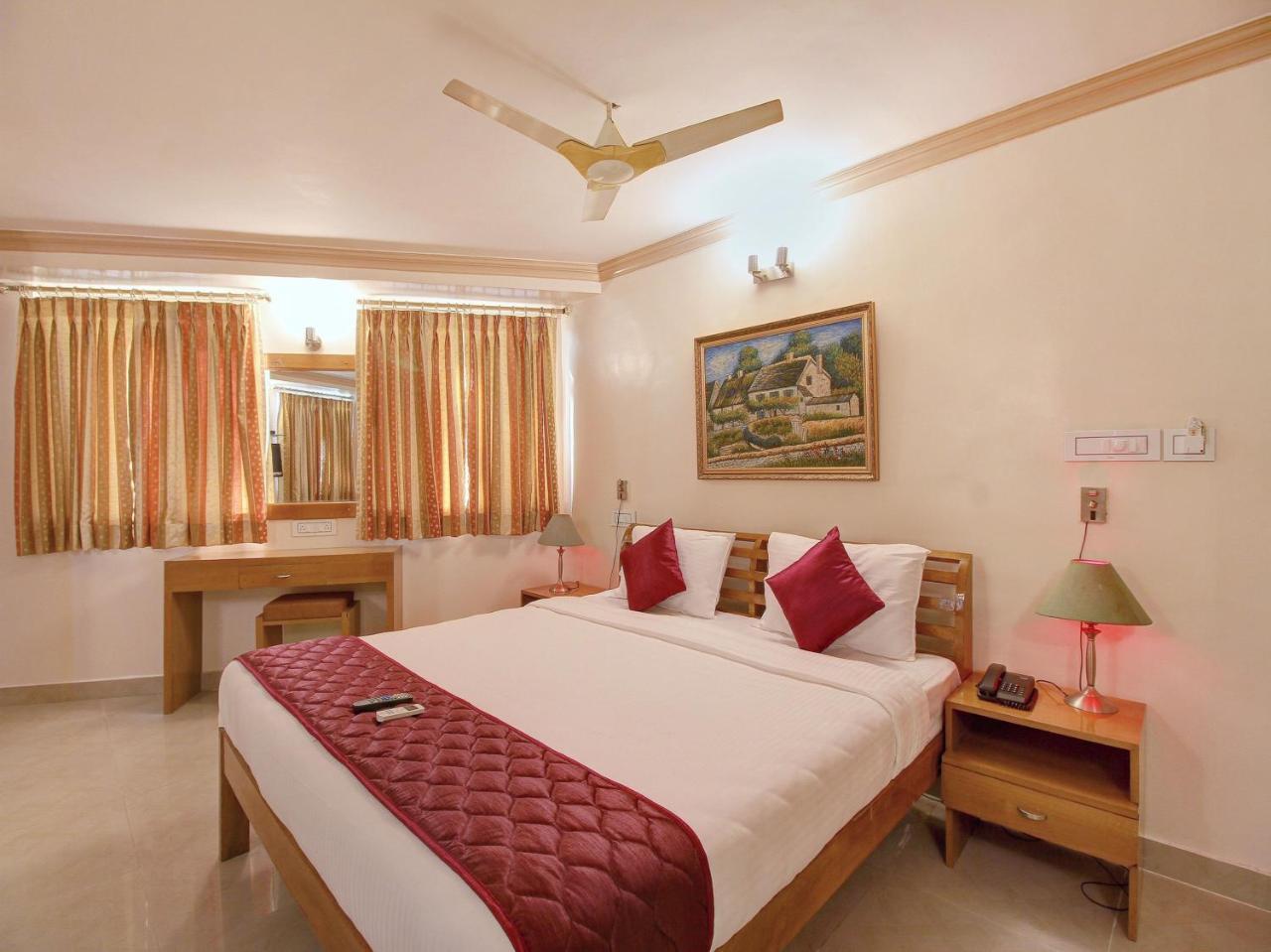 Oyo Rooms Anna Salai Us Consulate Hotel